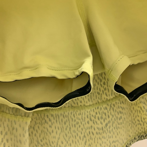 SOLD💛BNWOT ⭐️ LULULEMON PACE RIVAL SKIRT/SKORT LIME/YELLOW/GRAY DOTS-SIZE 6 REG - Picture 11 of 12